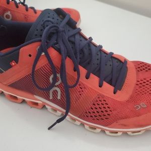 On cloud running shoe